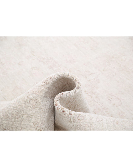 Serenity 8' 1" X 9' 5" Hand Knotted Wool Rug 8' 1" X 9' 5" (246 X 287) / Ivory / Wool
