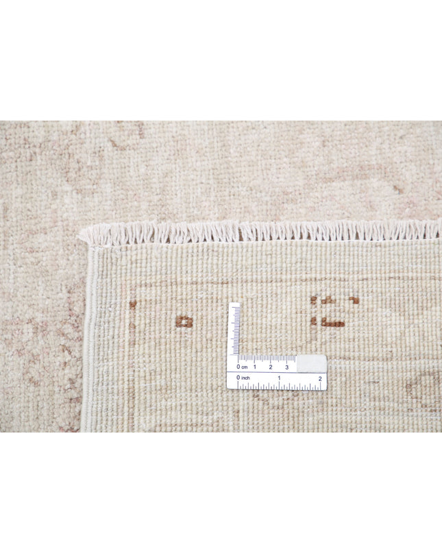 Serenity 8' 1" X 9' 5" Hand Knotted Wool Rug 8' 1" X 9' 5" (246 X 287) / Ivory / Wool