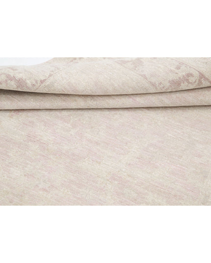 Serenity 5' 0" X 10' 2" Hand Knotted Wool Rug 5' 0" X 10' 2" (152 X 310) / Ivory / Wool