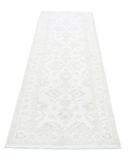 Serenity 2' 7" X 8' 2" Hand Knotted Wool Rug 2' 7" X 8' 2" (79 X 249) / Ivory / Wool