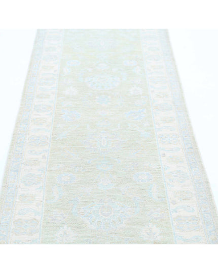 Serenity 2' 6" X 8' 4" Hand Knotted Wool Rug 2' 6" X 8' 4" (76 X 254) / Green / Wool