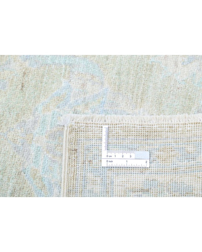 Serenity 2' 6" X 8' 4" Hand Knotted Wool Rug 2' 6" X 8' 4" (76 X 254) / Green / Wool