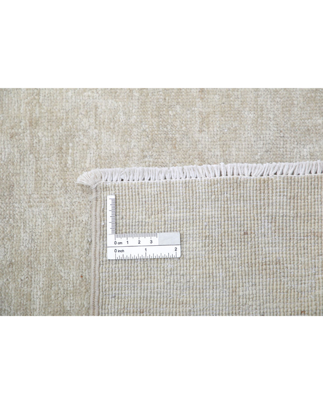 Serenity 2' 9" X 12' 2" Hand Knotted Wool Rug 2' 9" X 12' 2" (84 X 371) / Ivory / Wool