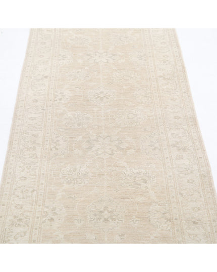 Serenity 2' 6" X 9' 1" Hand Knotted Wool Rug 2' 6" X 9' 1" (76 X 277) / Ivory / Wool