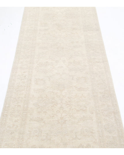 Serenity 2' 6" X 9' 5" Hand Knotted Wool Rug 2' 6" X 9' 5" (76 X 287) / Ivory / Wool