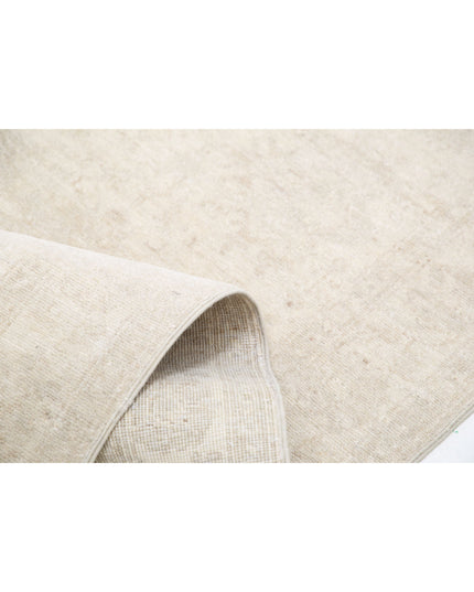 Serenity 2' 6" X 9' 5" Hand Knotted Wool Rug 2' 6" X 9' 5" (76 X 287) / Ivory / Wool