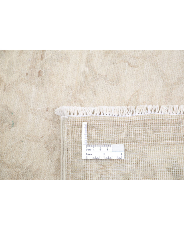 Serenity 2' 6" X 9' 5" Hand Knotted Wool Rug 2' 6" X 9' 5" (76 X 287) / Ivory / Wool