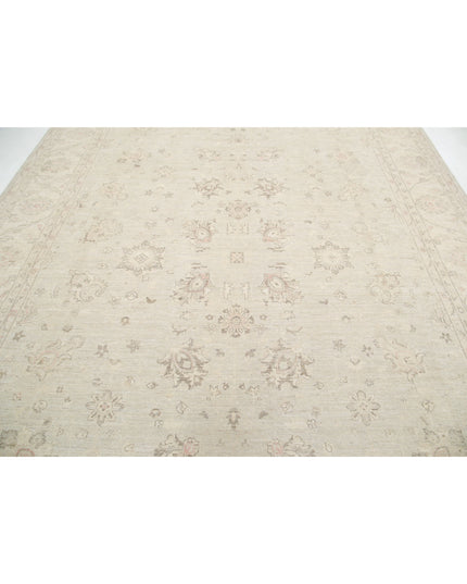 Serenity 9' 9" X 13' 5" Hand Knotted Wool Rug 9' 9" X 13' 5" (297 X 409) / Ivory / Wool