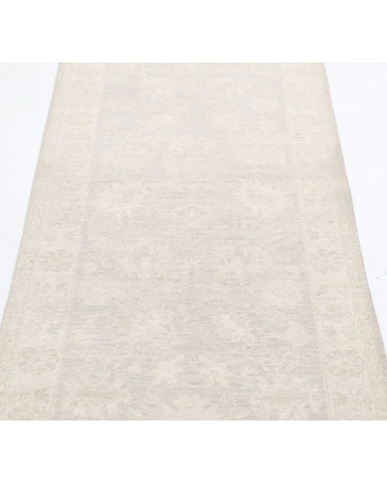 Serenity 2' 6" X 7' 11" Hand Knotted Wool Rug 2' 6" X 7' 11" (76 X 241) / Ivory / Wool