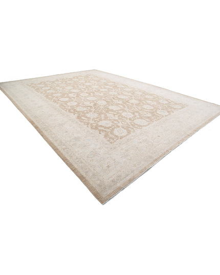 Serenity 13' 9" X 18' 10" Hand Knotted Wool Rug 13' 9" X 18' 10" (419 X 574) / Brown / Wool