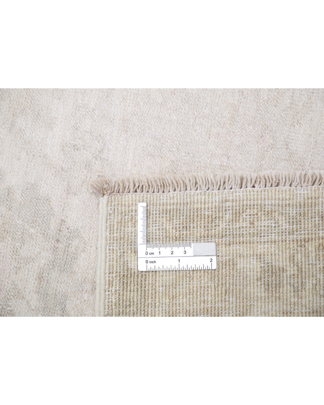 Serenity 2' 6" X 9' 5" Hand Knotted Wool Rug 2' 6" X 9' 5" (76 X 287) / Ivory / Wool