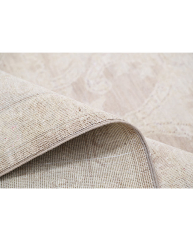 Serenity 7' 9" X 9' 6" Hand Knotted Wool Rug 7' 9" X 9' 6" (236 X 290) / Ivory / Wool