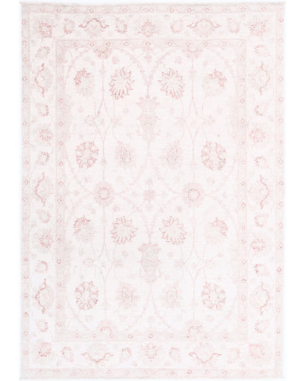 Serenity 5' 4" X 7' 7" Hand Knotted Wool Rug 5' 4" X 7' 7" (162 X 231) / Ivory / Wool