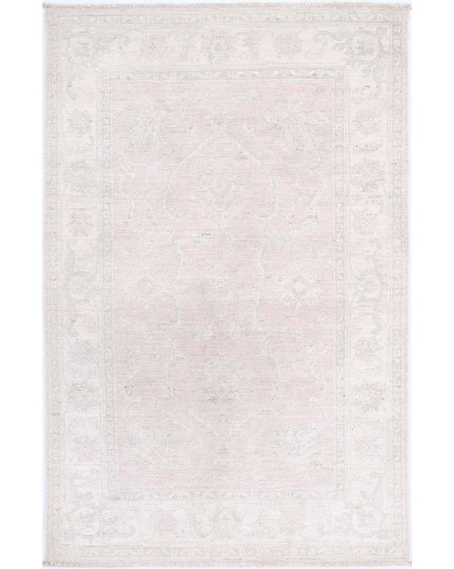 Serenity 3' 0" X 4' 7" Hand Knotted Wool Rug 3' 0" X 4' 7" (91 X 140) / Pink / Wool