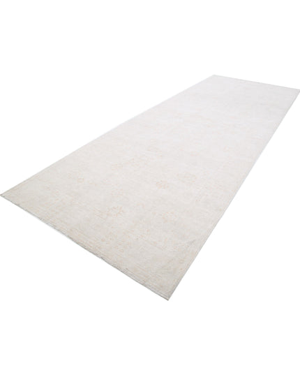 Serenity 5' 10" X 16' 3" Hand Knotted Wool Rug 5' 10" X 16' 3" (178 X 495) / Ivory / Wool
