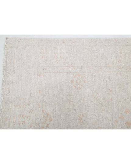 Serenity 5' 10" X 16' 3" Hand Knotted Wool Rug 5' 10" X 16' 3" (178 X 495) / Ivory / Wool