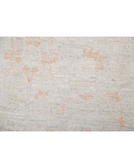 Serenity 5' 10" X 16' 3" Hand Knotted Wool Rug 5' 10" X 16' 3" (178 X 495) / Ivory / Wool
