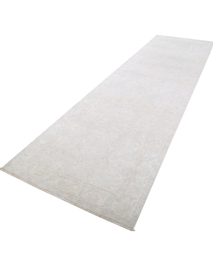 Serenity 3' 11" X 14' 2" Hand Knotted Wool Rug 3' 11" X 14' 2" (119 X 432) / Grey / Wool