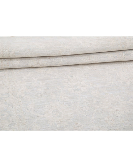Serenity 3' 11" X 14' 2" Hand Knotted Wool Rug 3' 11" X 14' 2" (119 X 432) / Grey / Wool