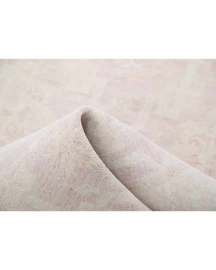 Serenity 2' 6" X 8' 11" Hand Knotted Wool Rug 2' 6" X 8' 11" (76 X 272) / Pink / Wool