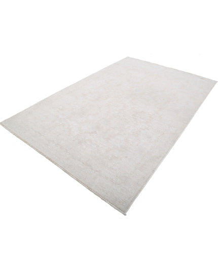 Serenity 5' 10" X 8' 10" Hand Knotted Wool Rug 5' 10" X 8' 10" (178 X 269) / Grey / Wool
