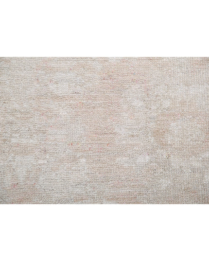 Serenity 5' 10" X 8' 10" Hand Knotted Wool Rug 5' 10" X 8' 10" (178 X 269) / Grey / Wool