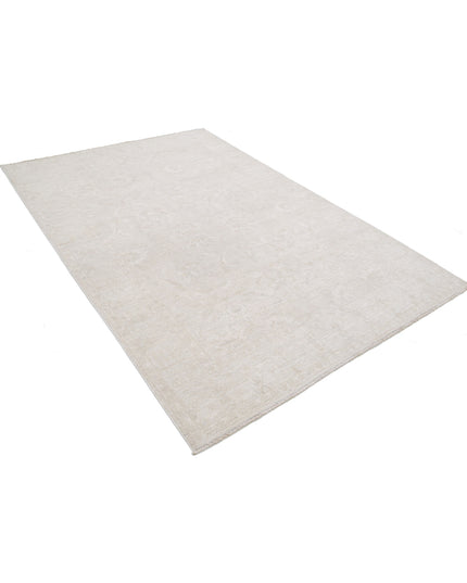 Serenity 5' 9" X 8' 7" Hand Knotted Wool Rug 5' 9" X 8' 7" (175 X 262) / Ivory / Wool