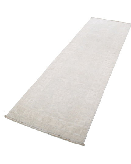 Serenity 2' 7" X 8' 5" Hand Knotted Wool Rug 2' 7" X 8' 5" (79 X 257) / Grey / Wool