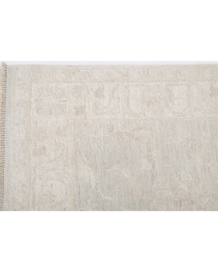 Serenity 2' 7" X 8' 5" Hand Knotted Wool Rug 2' 7" X 8' 5" (79 X 257) / Grey / Wool