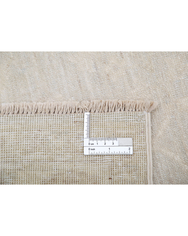 Serenity 2' 7" X 8' 5" Hand Knotted Wool Rug 2' 7" X 8' 5" (79 X 257) / Grey / Wool