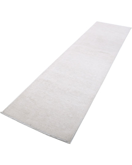 Serenity 2' 6" X 9' 8" Hand Knotted Wool Rug 2' 6" X 9' 8" (76 X 295) / Ivory / Wool