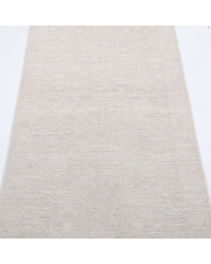 Serenity 2' 6" X 9' 8" Hand Knotted Wool Rug 2' 6" X 9' 8" (76 X 295) / Ivory / Wool