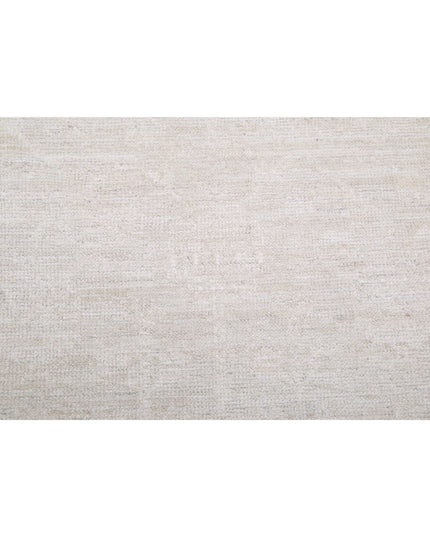 Serenity 2' 6" X 9' 8" Hand Knotted Wool Rug 2' 6" X 9' 8" (76 X 295) / Ivory / Wool