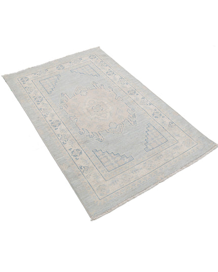 Serenity 3' 0" X 4' 8" Hand Knotted Wool Rug 3' 0" X 4' 8" (91 X 142) / Blue / Wool