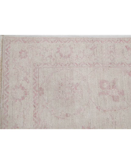 Serenity 3' 10" X 5' 9" Hand Knotted Wool Rug 3' 10" X 5' 9" (117 X 175) / Ivory / Wool