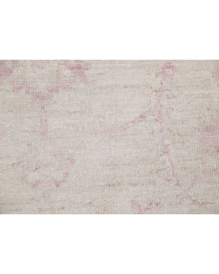 Serenity 3' 10" X 5' 9" Hand Knotted Wool Rug 3' 10" X 5' 9" (117 X 175) / Ivory / Wool