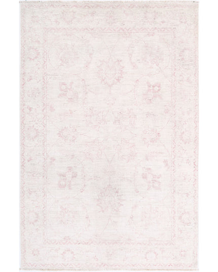 Serenity 3' 10" X 5' 9" Hand Knotted Wool Rug 3' 10" X 5' 9" (117 X 175) / Ivory / Wool
