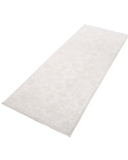 Serenity 2' 5" X 6' 3" Hand Knotted Wool Rug 2' 5" X 6' 3" (74 X 191) / Ivory / Wool