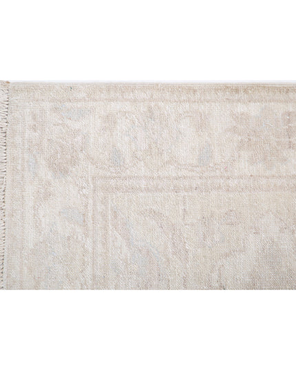 Serenity 2' 5" X 6' 3" Hand Knotted Wool Rug 2' 5" X 6' 3" (74 X 191) / Ivory / Wool