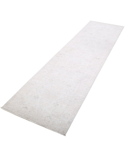 Serenity 2' 5" X 9' 5" Hand Knotted Wool Rug 2' 5" X 9' 5" (74 X 287) / Ivory / Wool