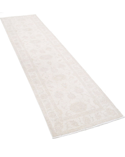 Serenity 2' 6" X 9' 7" Hand Knotted Wool Rug 2' 6" X 9' 7" (76 X 292) / Ivory / Wool