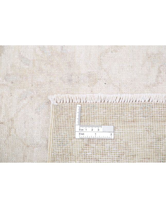 Serenity 2' 6" X 9' 7" Hand Knotted Wool Rug 2' 6" X 9' 7" (76 X 292) / Ivory / Wool