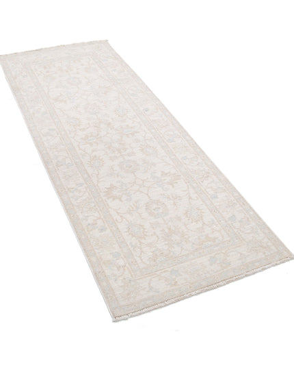 Serenity 2' 5" X 6' 4" Hand Knotted Wool Rug 2' 5" X 6' 4" (74 X 193) / Ivory / Wool