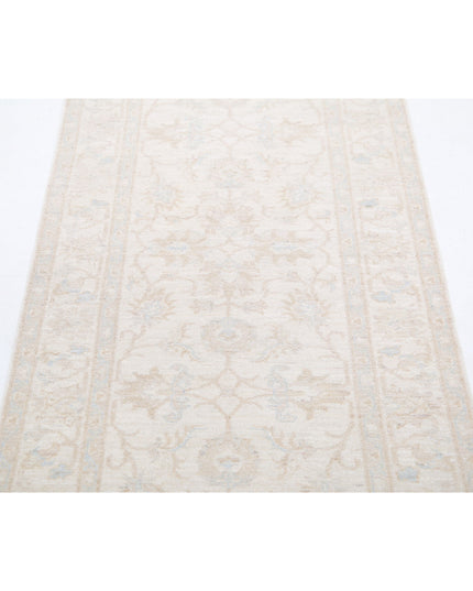 Serenity 2' 5" X 6' 4" Hand Knotted Wool Rug 2' 5" X 6' 4" (74 X 193) / Ivory / Wool