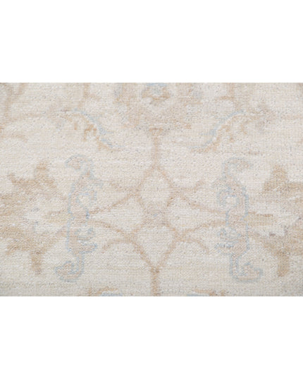 Serenity 2' 5" X 6' 4" Hand Knotted Wool Rug 2' 5" X 6' 4" (74 X 193) / Ivory / Wool