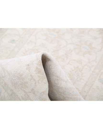 Serenity 2' 5" X 6' 4" Hand Knotted Wool Rug 2' 5" X 6' 4" (74 X 193) / Ivory / Wool