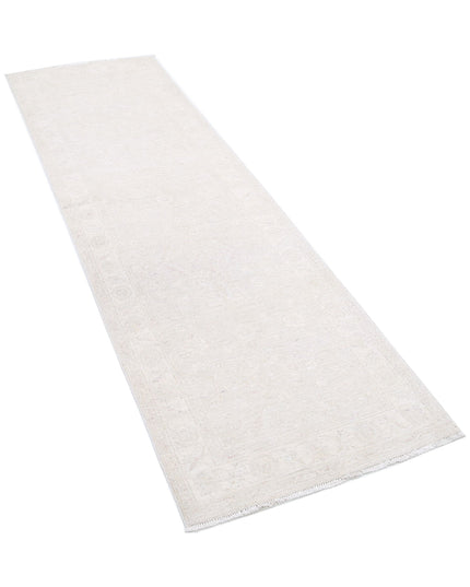Serenity 2' 6" X 8' 2" Hand Knotted Wool Rug 2' 6" X 8' 2" (76 X 249) / Grey / Wool