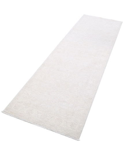 Serenity 2' 6" X 8' 2" Hand Knotted Wool Rug 2' 6" X 8' 2" (76 X 249) / Grey / Wool