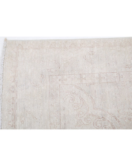 Serenity 2' 8" X 8' 0" Hand Knotted Wool Rug 2' 8" X 8' 0" (81 X 244) / Ivory / Wool