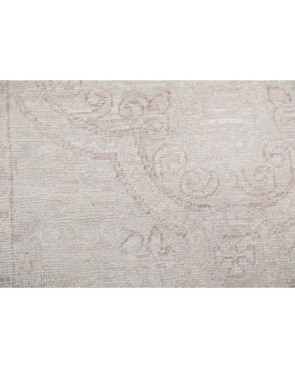 Serenity 2' 8" X 8' 0" Hand Knotted Wool Rug 2' 8" X 8' 0" (81 X 244) / Ivory / Wool